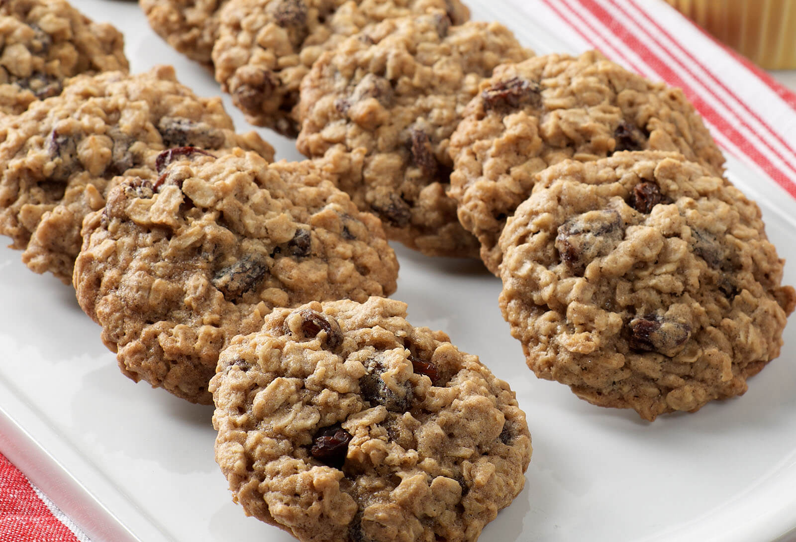 Classic Raisin Oatmeal Cookies